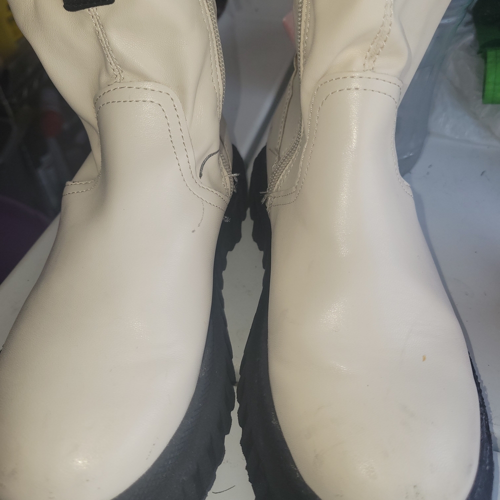 Zara Kids Cream Boots with Black Soles